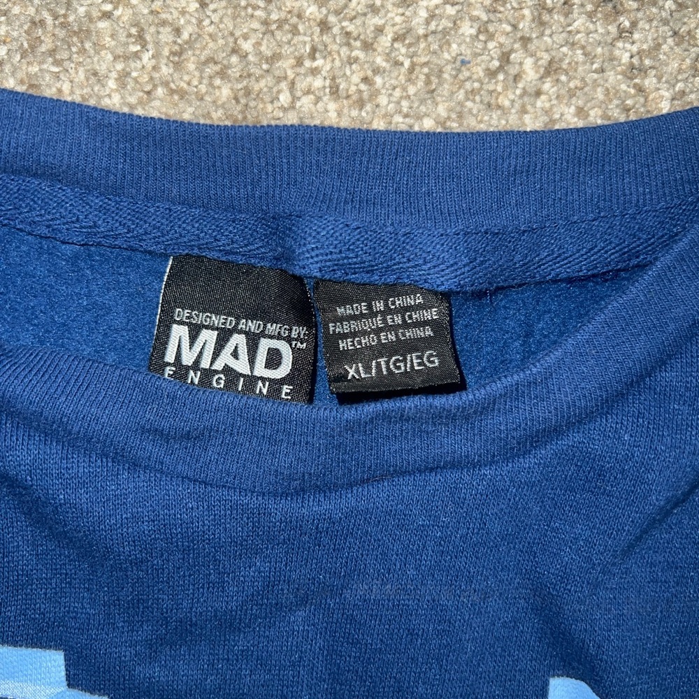Minecraft Crew Neck - Picture 2 of 2
